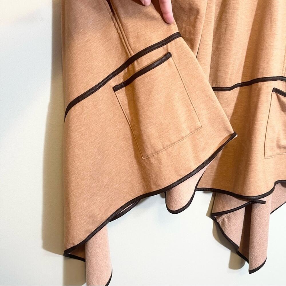 Chico's Womens Stretch Contrast Edging Ann Marie Ruana Wrap Brown One Size‎ - Picture 9 of 13